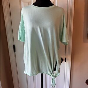 CALIA by Carrie Underwood Light Green Short Sleeve Top size Medium
